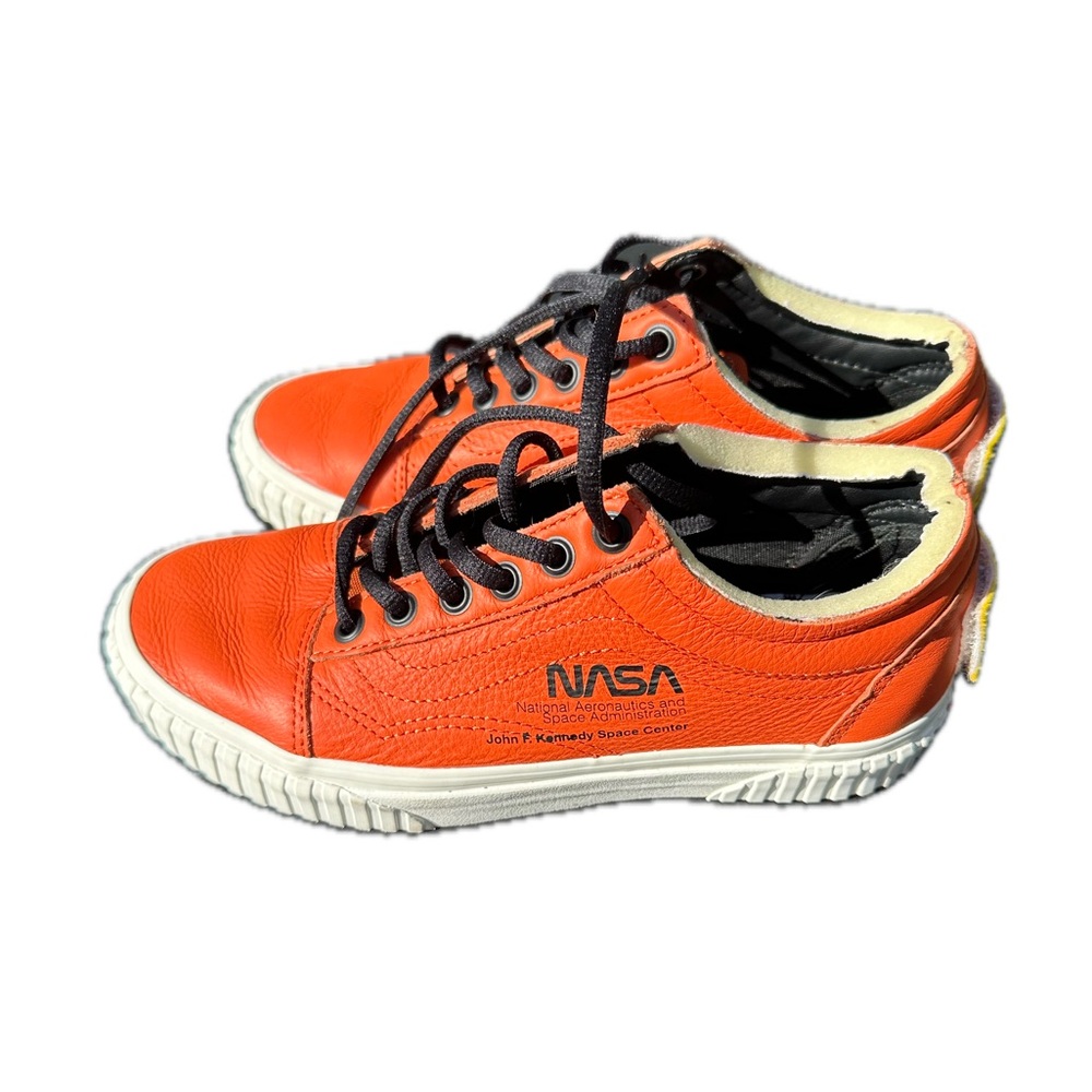 Vans X Nasa Space Voyager Firecracker Size 5 Grea… - image 1